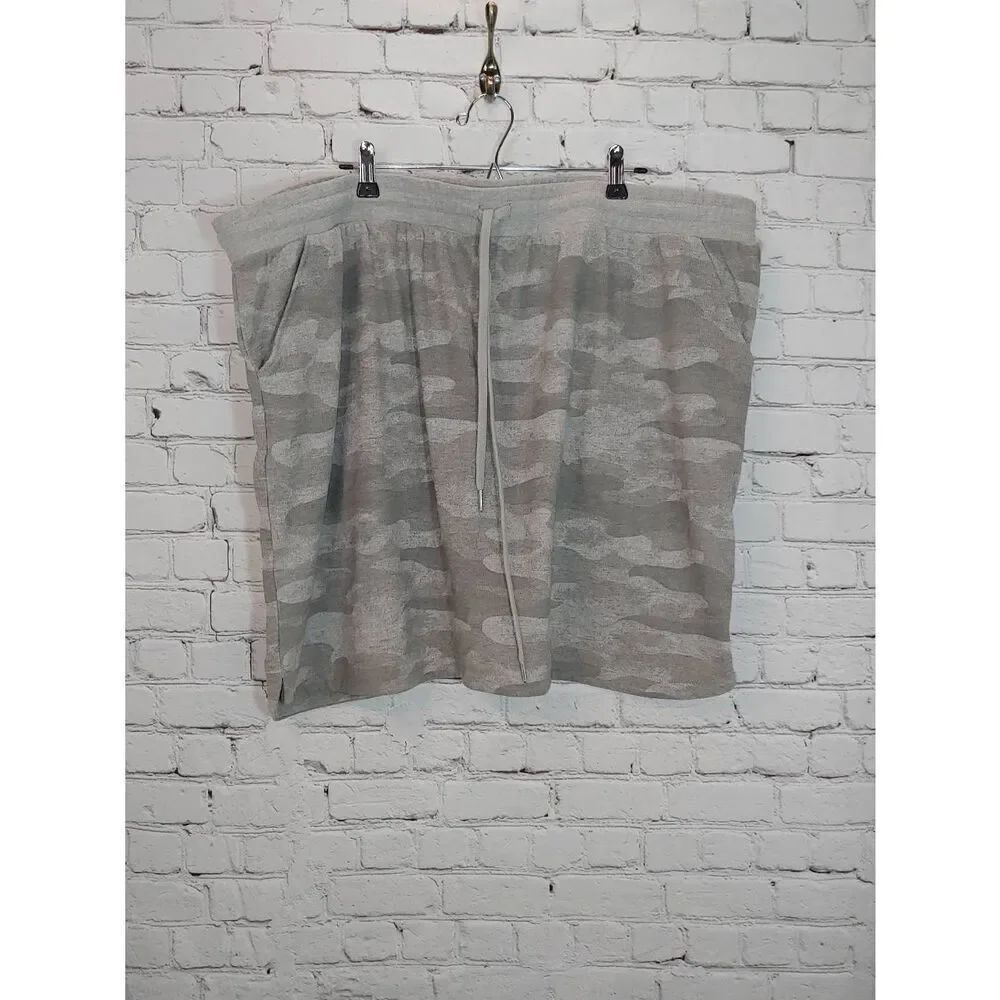 Maurices Women's Size 3X Grey Army Camouflage Knit Skirt